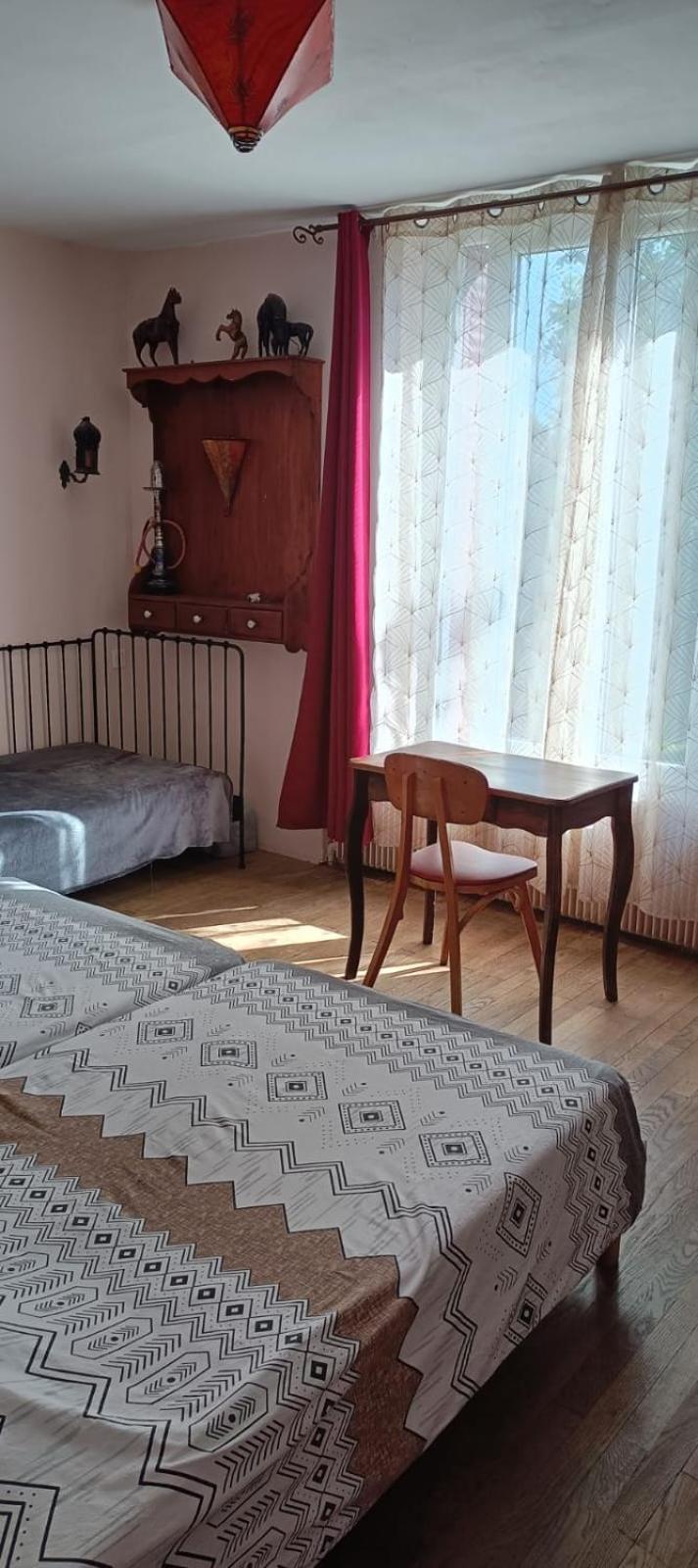 Chambre D'Hote Dans Maison Atypique Possibilite 1 Lit Supplementaire Pour 15 Euros Sancoins Exterior foto